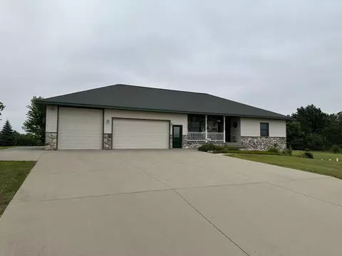 21906 Townsview Ln, Richmond, MN 56368