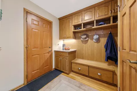 6055 Chestnut Ct, Shorewood, MN 55331 photo 12
