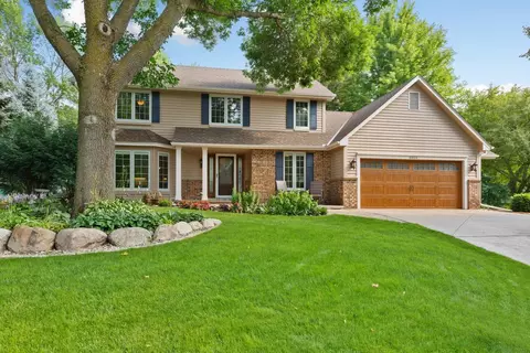 6055 Chestnut Ct, Shorewood, MN 55331 photo 2