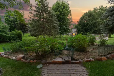 6055 Chestnut Ct, Shorewood, MN 55331 photo 21