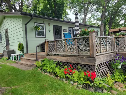 21328 Greenhead Dr, Clitherall, MN 56524