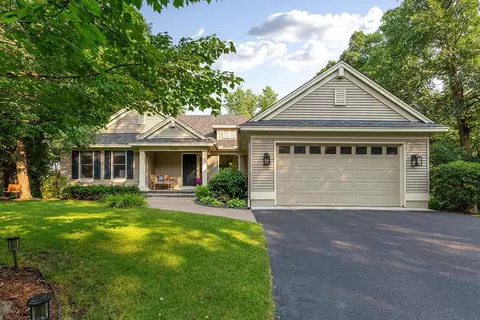 4524 Birch Bend Ct, Vadnais Heights, MN 55127