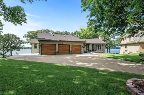 10315 27th Ave N, Plymouth, MN 55441