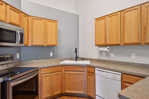 13457 Ximines Ln N, Champlin, MN 55316 photo 7