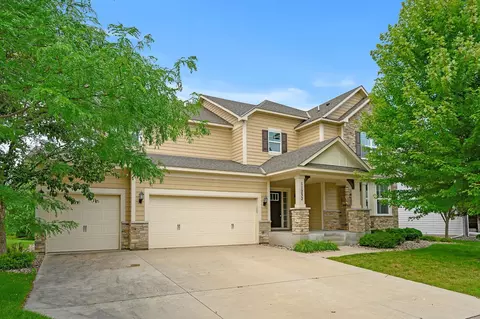 11232 Whitewater Dr, Woodbury, MN 55129