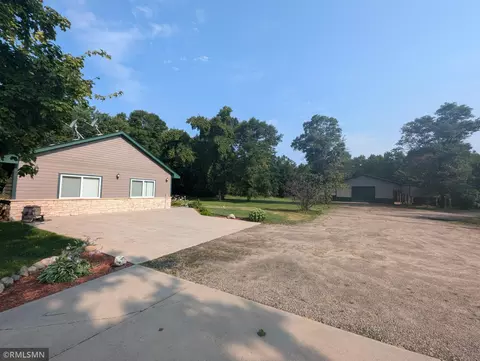 27924 Oakview Loop, Browerville, MN 56438 photo 4