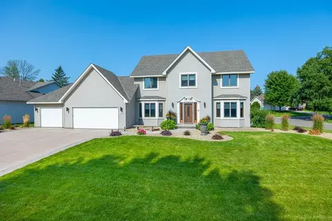 7474 Chesham Ln, Woodbury, MN 55125