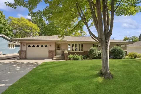 6835 Washington St NE, Minneapolis, MN 55432