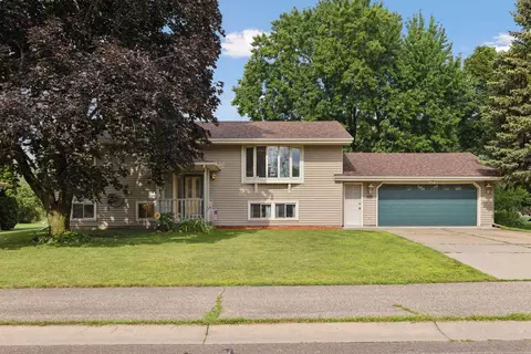 7087 Brian Dr, Centerville, MN 55038