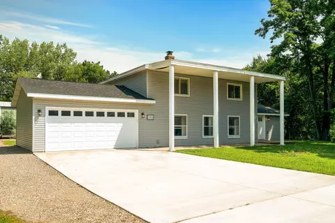 320 79th Ave N, Brooklyn Park, MN 55444