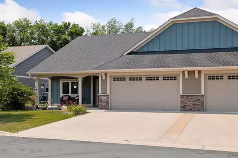 406 Autumn Ave SE, New Prague, MN 56071