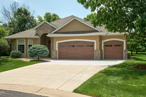 4234 Autumn View Ln SW, Rochester, MN 55902