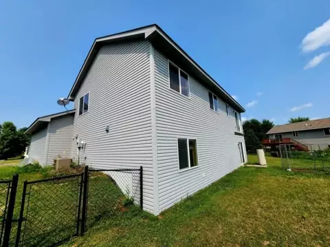1007 Hilltop St, Braham, MN 55006 photo 2