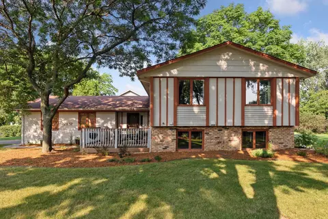 7857 Penn Ave N, Brooklyn Park, MN 55444