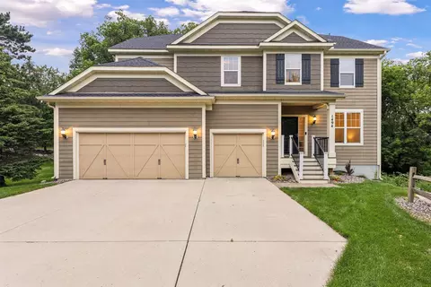 1494 Keithson Dr, Arden Hills, MN 55112