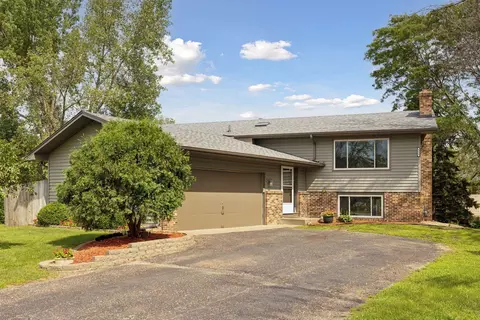 6824 Candlewood Cir, Brooklyn Park, MN 55445