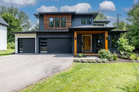 13 Kaiser Ave, Medicine Lake, MN 55441