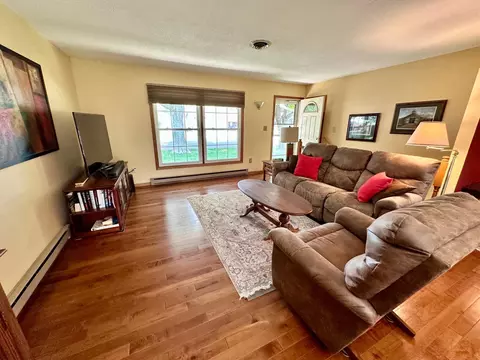 1102 Cheryl Ave, Marshall, MN 56258 photo 2
