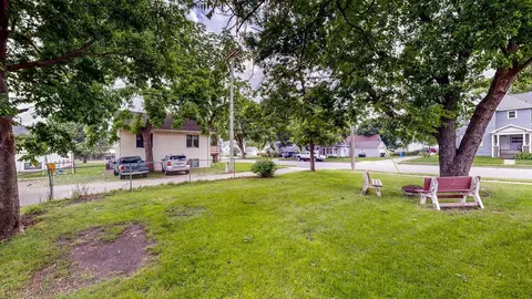 620 2nd Ave NW, Rochester, MN 55901