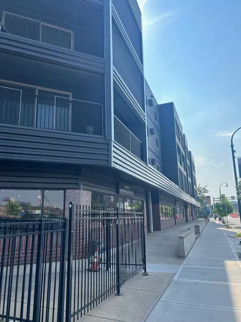 1 W Lake St #419, Minneapolis, MN 55408
