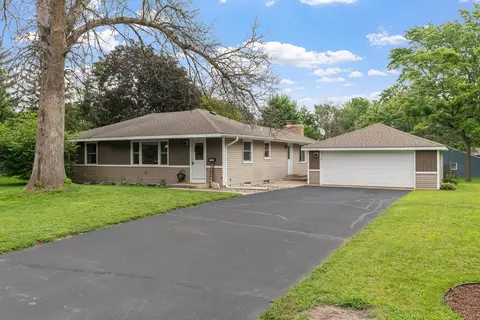 8831 Girard Ave S, Bloomington, MN 55420
