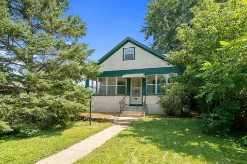 4055 7th St NE, Columbia Heights, MN 55421