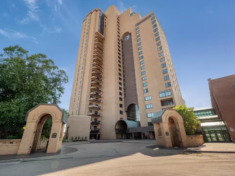 110 Bank St SE #1105, Minneapolis, MN 55414