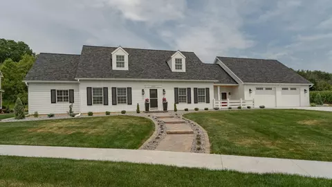 1284 Autumn Ridge Rd SW, Rochester, MN 55902