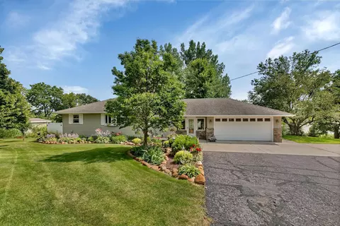 20545 Becker Lake Cir, Richmond, MN 56368