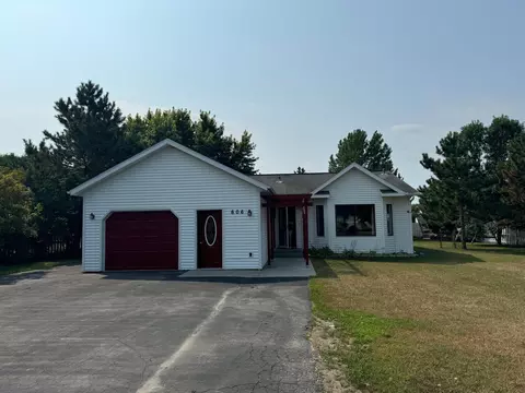 606 Lindy Dr, Park Rapids, MN 56470