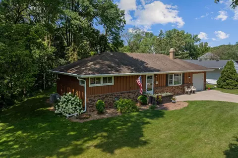 914 Ring Ave, Owatonna, MN 55060