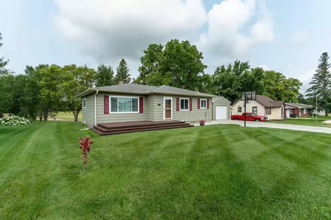 322 10th Ave SE, Elbow Lake, MN 56531
