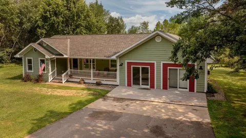 624 Hideaway Trl NW, Backus, MN 56435
