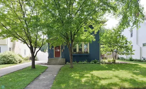 1233 3rd St N, Fargo, ND 58102