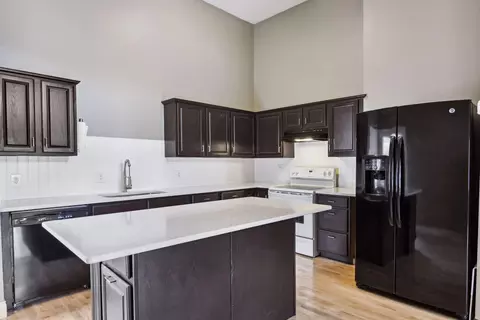 230 18th Ave N, Hopkins, MN 55343