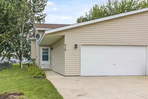 510 Tiffany Dr, Hastings, MN 55033