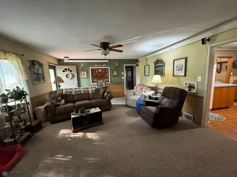 105 Main St S, Leonard, ND 58052 photo 4