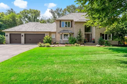 15225 Woodside Ln, Minnetonka, MN 55345