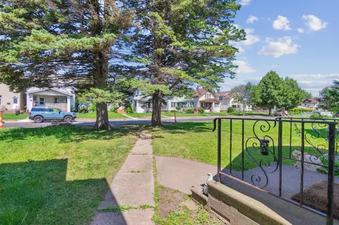3922 W 4th St, Duluth, MN 55807 photo 2