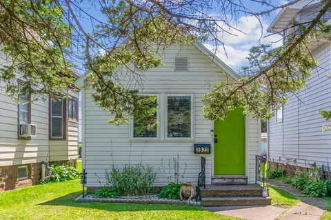 3922 W 4th St, Duluth, MN 55807