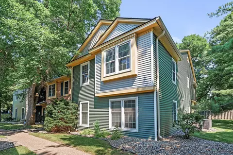 7534 W 110th St #8, Bloomington, MN 55438