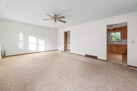 2213 Baker Trl, Faribault, MN 55021 photo 10