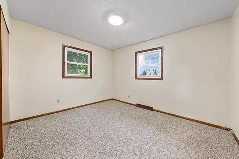2213 Baker Trl, Faribault, MN 55021 photo 18