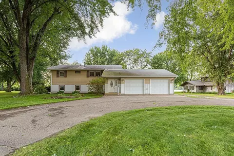 2213 Baker Trl, Faribault, MN 55021 photo 4