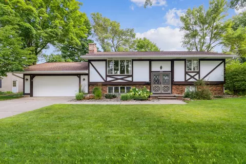 1003 Hazel St, River Falls, WI 54022