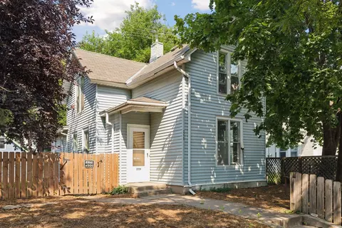 2220 16th Ave S, Minneapolis, MN 55404