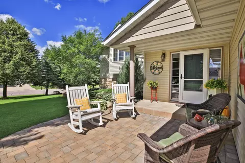 2005 Westwood Dr, Faribault, MN 55021 photo 3