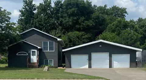 9000 Lexington Ave N, Lexington, MN 55014