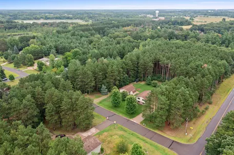 32925 Hilary Cir, Cambridge, MN 55008
