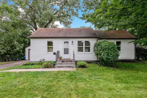 5820 Aldrich Ave N, Brooklyn Center, MN 55430